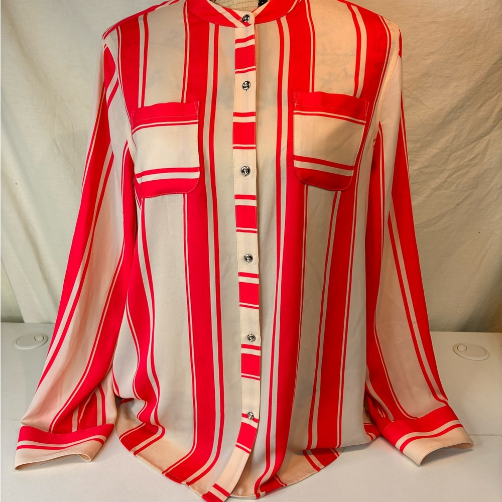Banana Republic Red and Cream Striped Button Down Shirt large